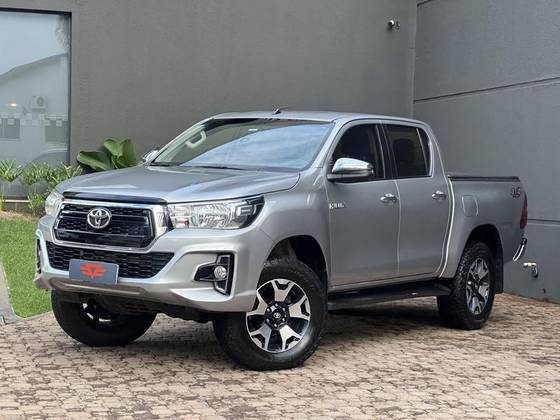 TOYOTA HILUX 2.8 4X4 CS 16V TURBO DIESEL 2P MANUAL TOYOTA HILUX 2.8 4X4 CS 16V TURBO DIESEL 2P MANUAL